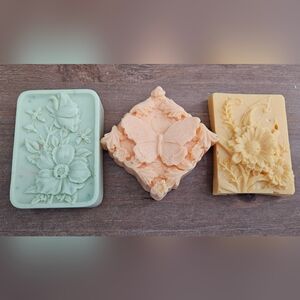 Handcrafted Goat Milk Soap - Complimenting Colors